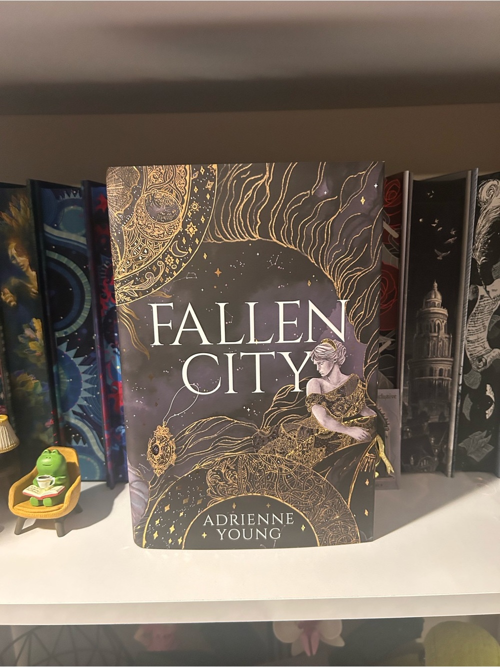 Fallen City by Adrienne Young - Fairyloot